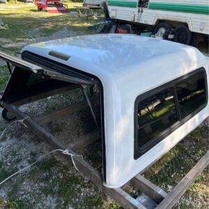 2015 Toyota Tacoma truck topper for a 60" bed